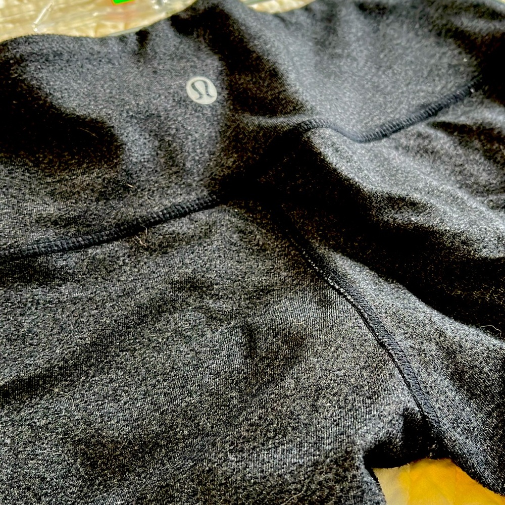 20% OFF BUNDLES! Lululemon Capri Leggings. Dark Charcoal. Size 4.